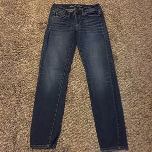 American Eagle stretch skinny size 2 short jeans